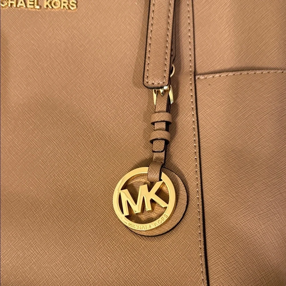 Michael Kors Beige Leather Tote - Picture 5 of 12